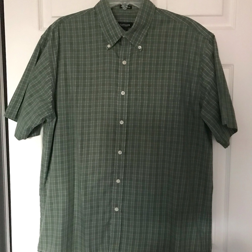 Van Heusen Short Sleeve Button Down Shirt